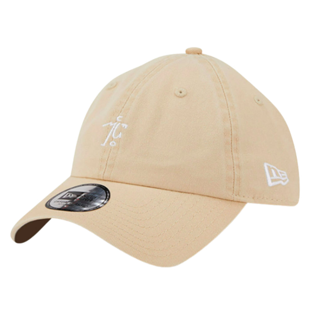 Manchester United 9TWENTY Adjustable Cap (Light Beige)_2