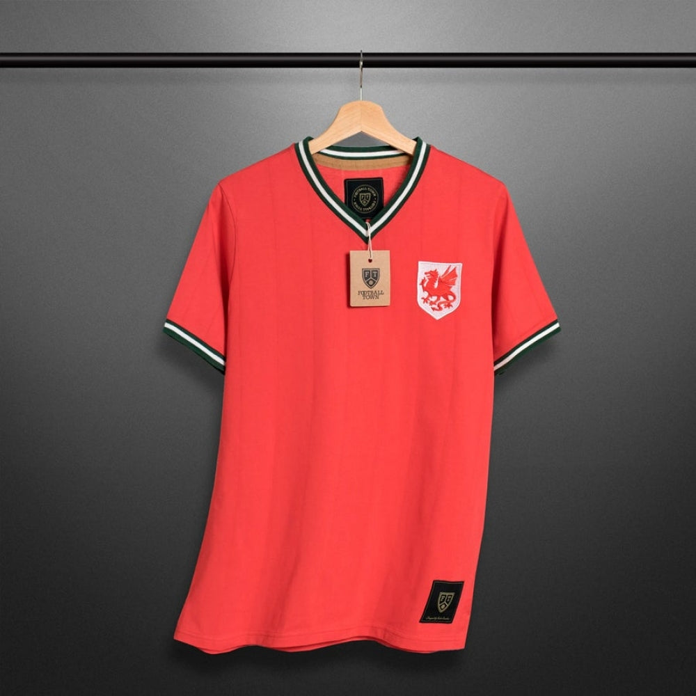 Vintage Wales The Dragon Soccer Jersey_0