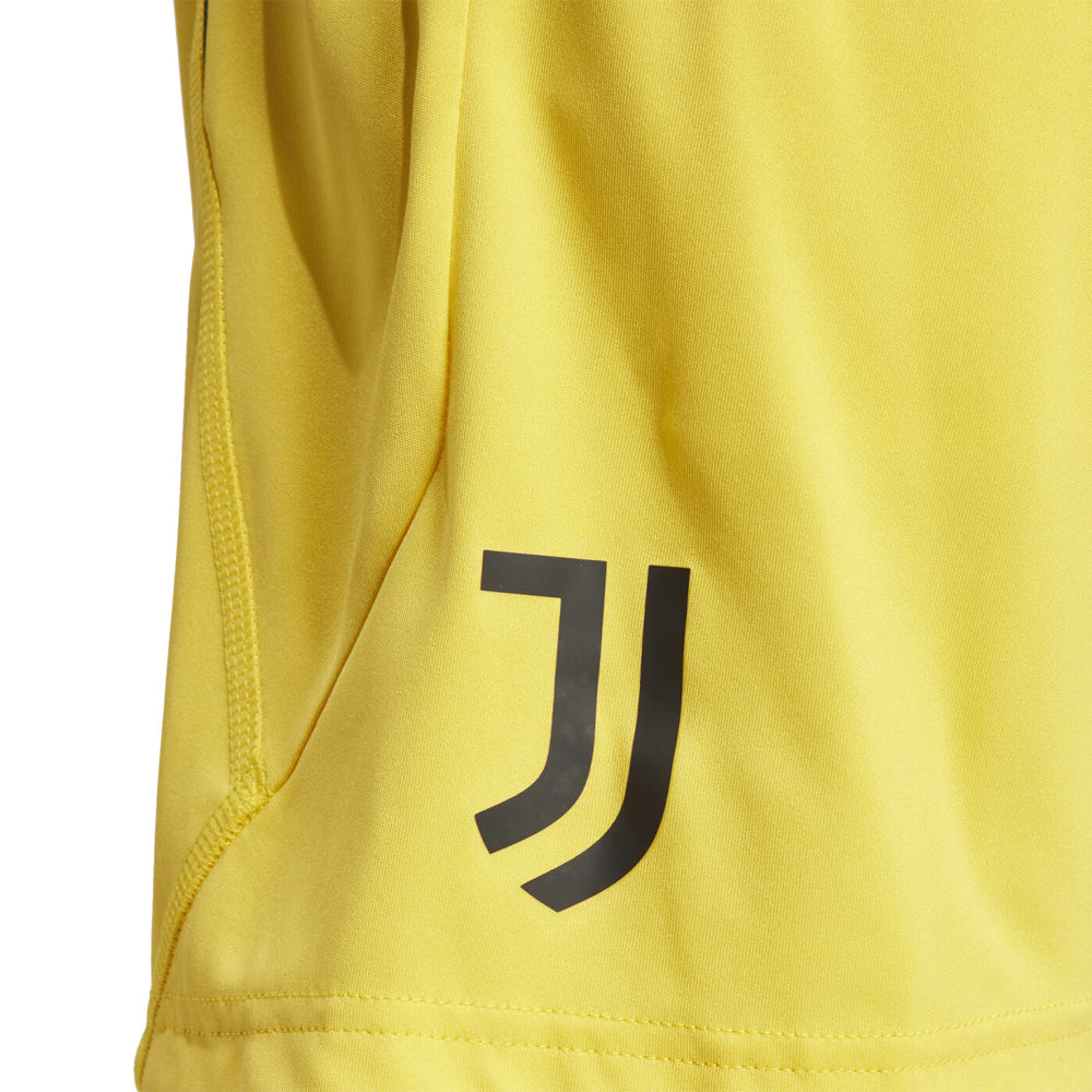 2023-2024 Juventus Training Shorts (Bold Gold)_1
